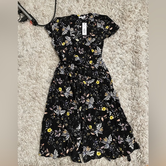 Amour Vert Cindra Silk Dress - Picture 2 of 2